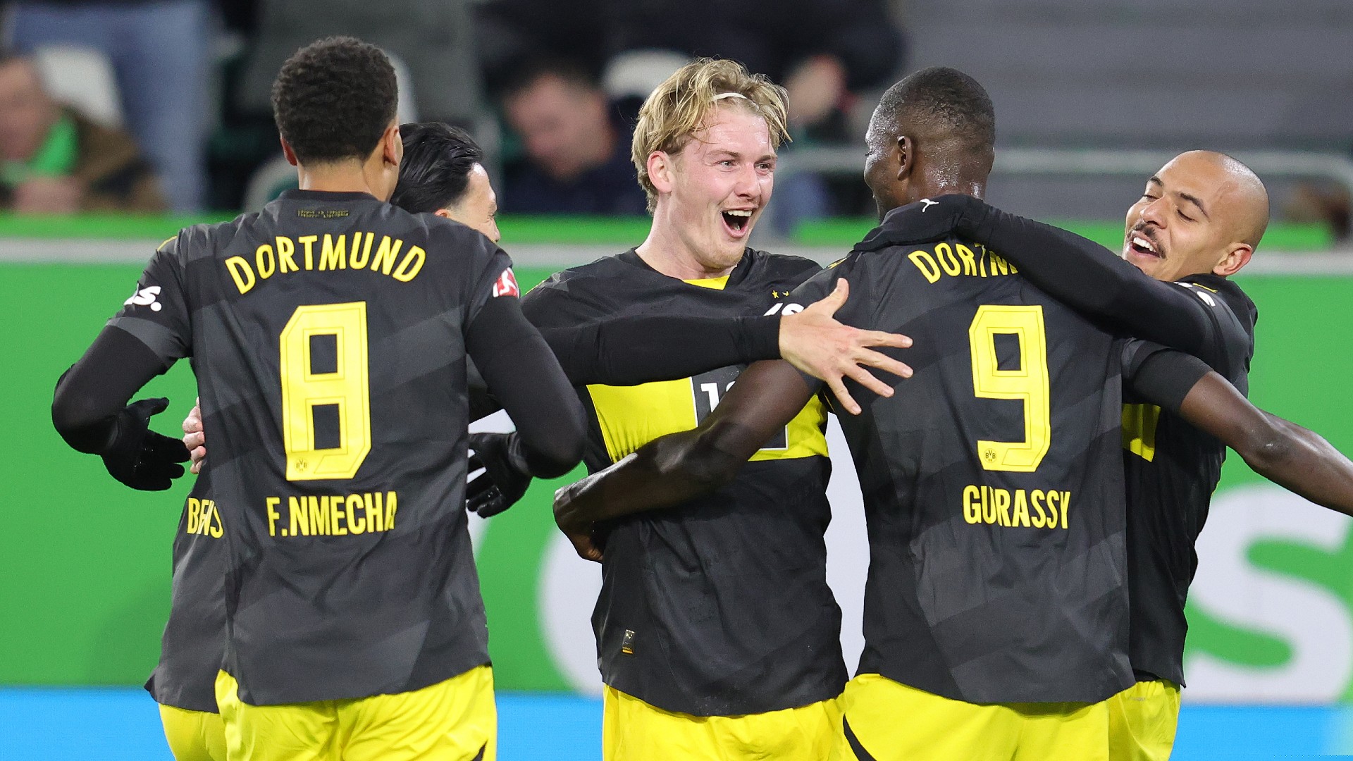 Wolfsburg v Borussia Dortmund