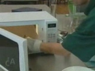 mort de rire les micro onde est dangeureux