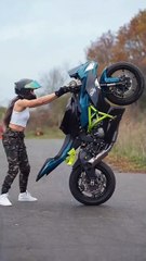Beautiful Girl Stunt with Heavy Bikes