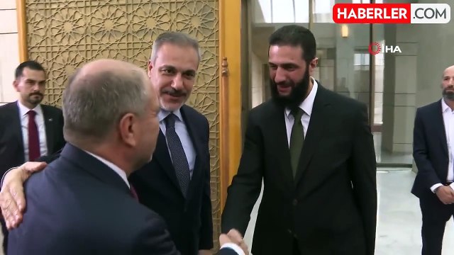 Bakan Fidan, Suriye'nin Yeni Lideri Şara İle Görüştü
