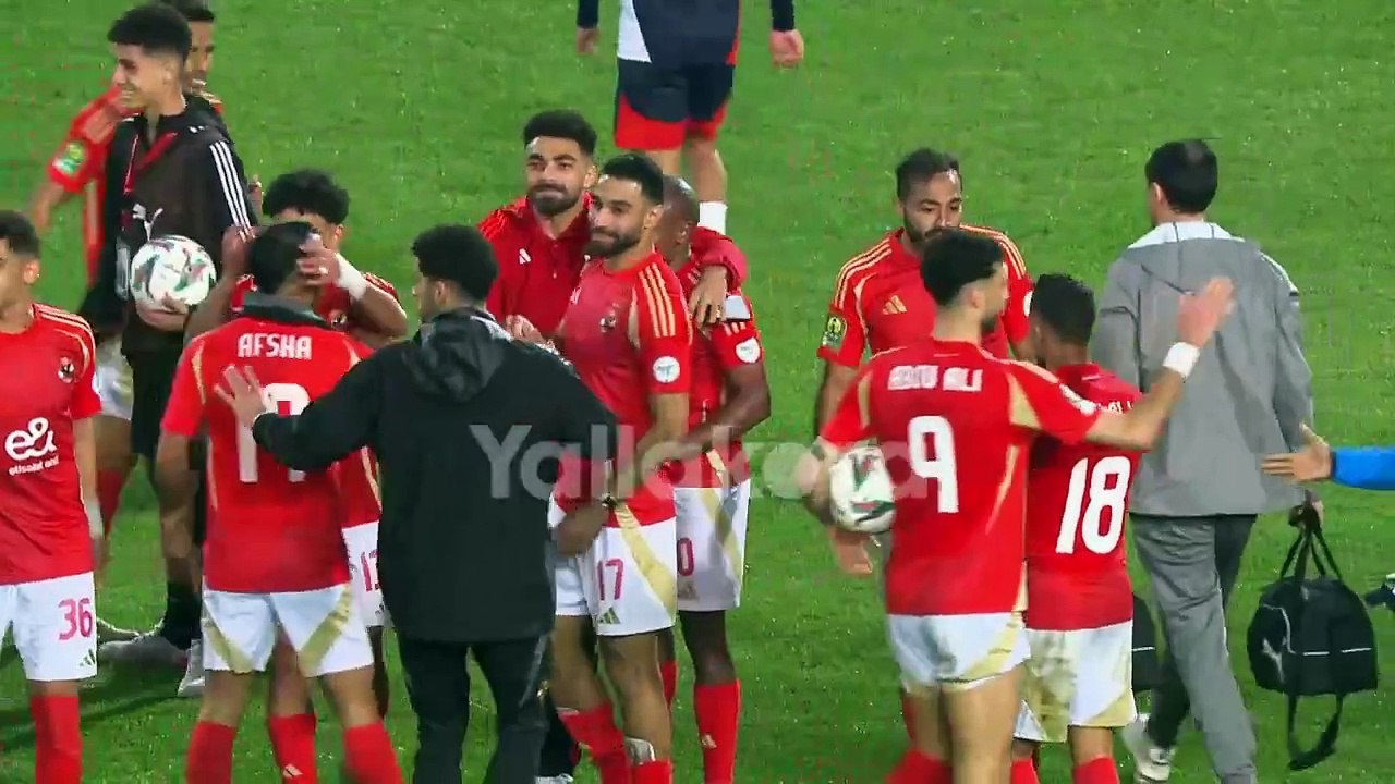 لقطات لم تذاع" بالصوت .. رفض كهربا ومحمد رمضان الذهاب للجمهور بعد مباراة بلوزداد"