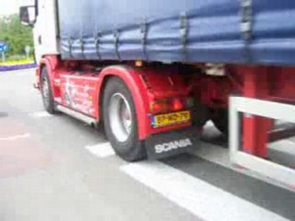 Lobro Wijchen Scania 480 V8 voorbijrijden
