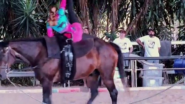 Horse-riding in shorts movement raises awareness of asbestos-related illnesses