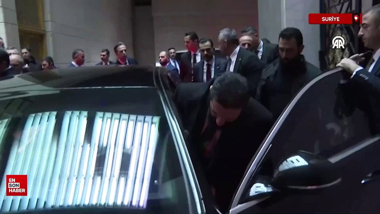 Colani, Bakan Hakan Fidan'ın makam aracında şoför koltuğuna geçti