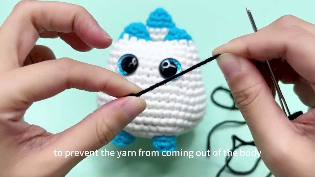 Crochet Cat Tutorial: How to Embroider the Whisker and Mouth for Amigurumi!