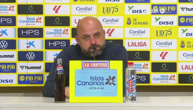 Un periodista de Las Palmas, a Manolo González: Gracias a Dios no entiendo catalán