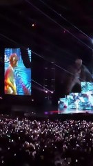 Chris Brown encerra seu show e leva público ao delírio no Brasil 22/12/2024