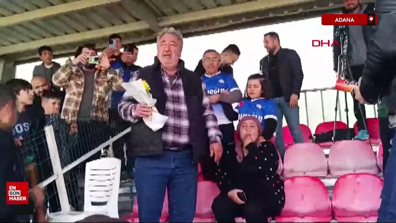Adana'da tribünde 34 yıllık eşine davullu zurnalı yıl dönümü kutlaması