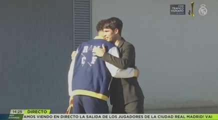Desconcierto en redes con esto de Alcaraz: “¿Qué hacen yendo a saludarle como si fuese el Rey?”