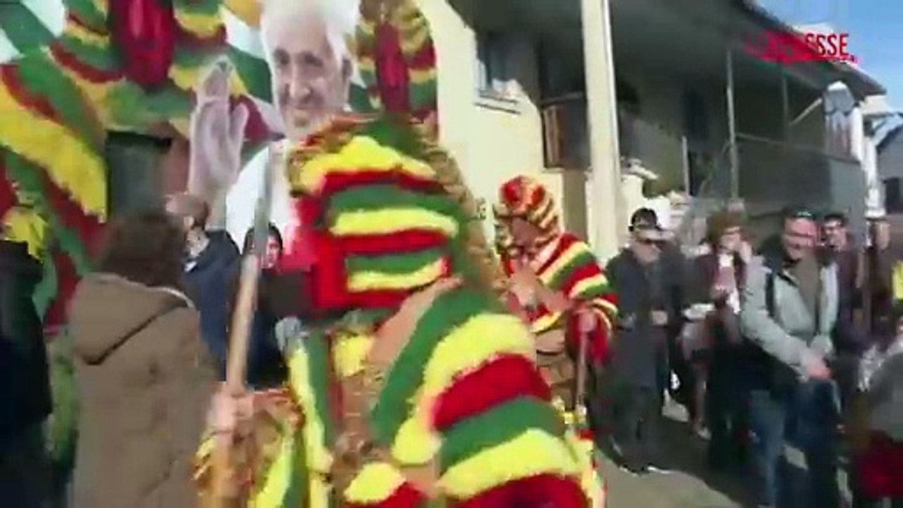 Il murale dedicato a Papa Francesco in un piccolo villaggio del Portogallo