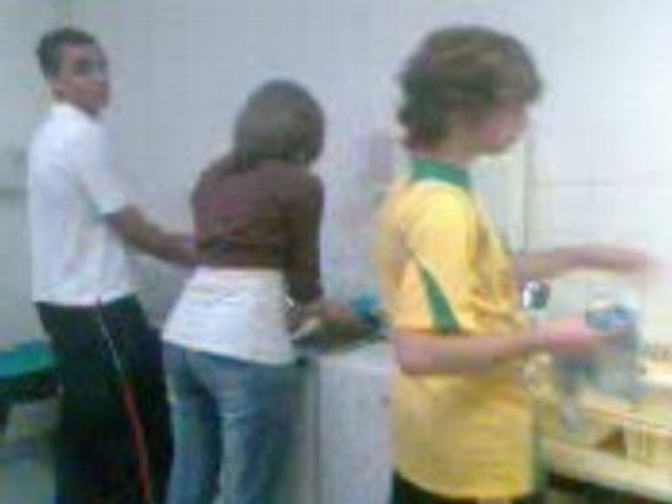 B A F A session Avril 2oo8 - Vaisselle