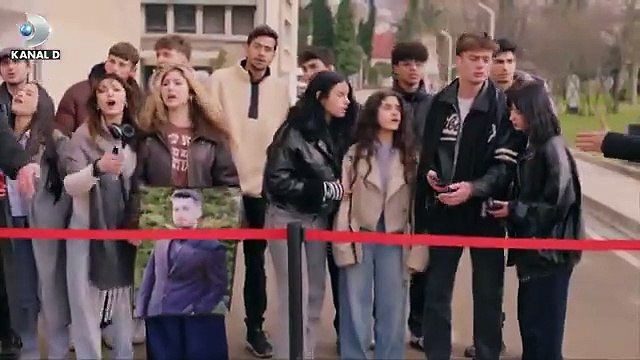 Piyasa dizisinde tartışma yaratan sahne: ‘Başı örtülü olsa da olmasa da bir kadına kimse dokunamaz’