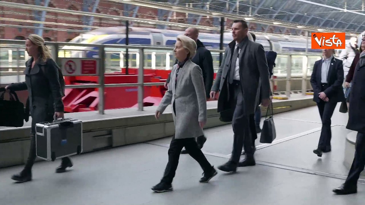 L'arrivo di Ursula von der Leyen a Londra per il Leaders' meeting on Ukraine