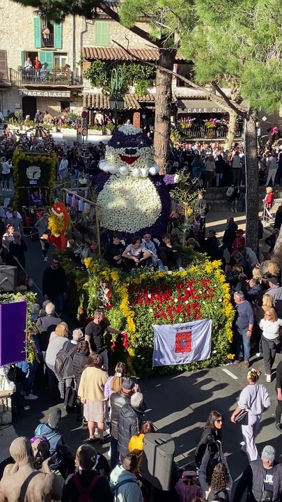 La fête des violettes à Tourrettes