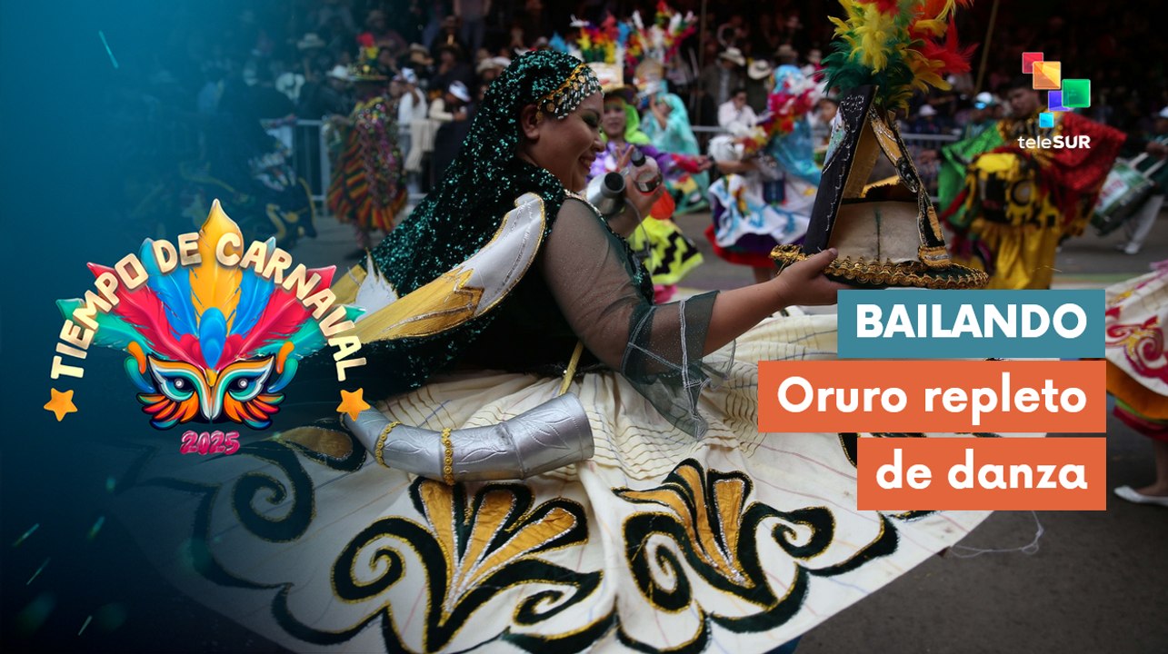 Bailarines en los carnavales de Oruro interpretan 20 danzas tradicionales