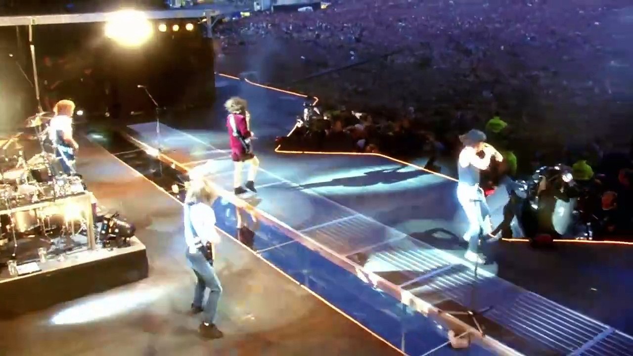ACDC - Shot to Thrill