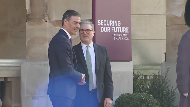 El momentazo entre Pedro Sánchez y Zelenski cuando se encontraron en la cumbre de líderes europeos