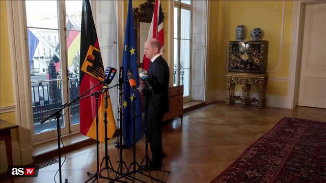 Die Ukraine wird niemals nach Russlands Pfeife tanzen, Kiew braucht eine starke Armee, sagt Deutschlands Scholz