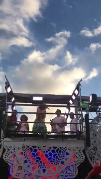 SÓ VEM! Cláudia Leite arrasta foliões no circuito Barra-Ondina