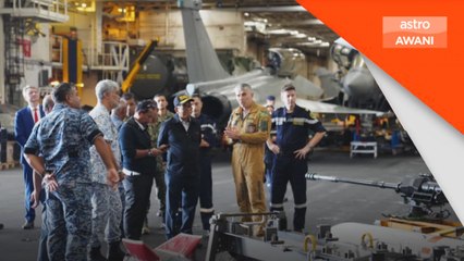 Khaled Nordin lawat Kapal Pengangkut Pesawat Tentera Laut Perancis CDG