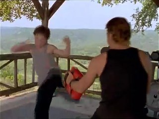 logans war / 1998 movie chuck norris