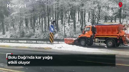 Bolu Dağı'nda kar yağışı etkili oluyor