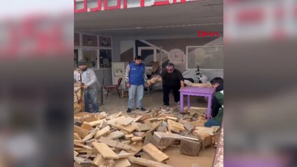 Gönüllü gençlerden iyilik hareketi