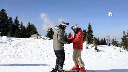 Otizmli gençler Uludağ\'da kamp yaptı