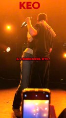 CET ARTISTE ORRAGE EST CRITIQUE A CAUSE DE CES CONCERTS 😱