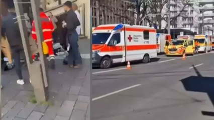 Almanya’da araç kalabalığın arasına girdi