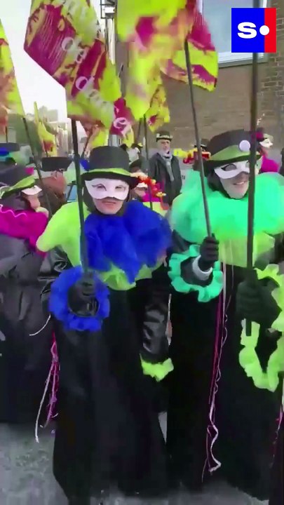 Sortie du nouveau groupement de femmes lors du Dimanche Gras à Binche