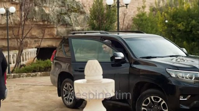 Daleki grad - 15. epizoda / Alja i Kadir sumnjivi Džihanu