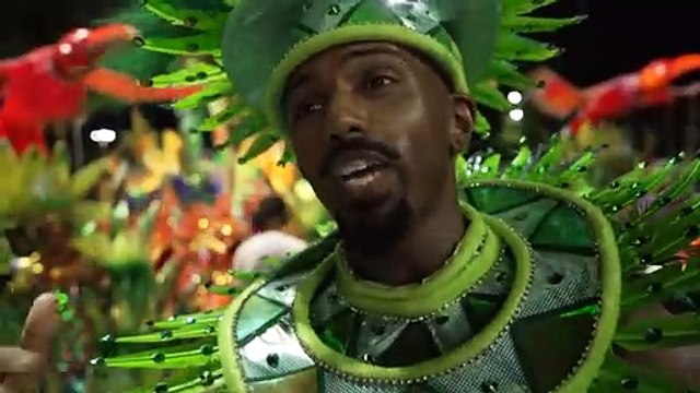 Primeira noite de desfiles no Rio de Janeiro misturou Carnaval e Oscar