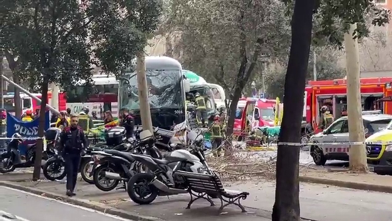 Scontro tra pullman in Spagna, a bordo studenti messinesi del La Farina. Stanno tutti bene