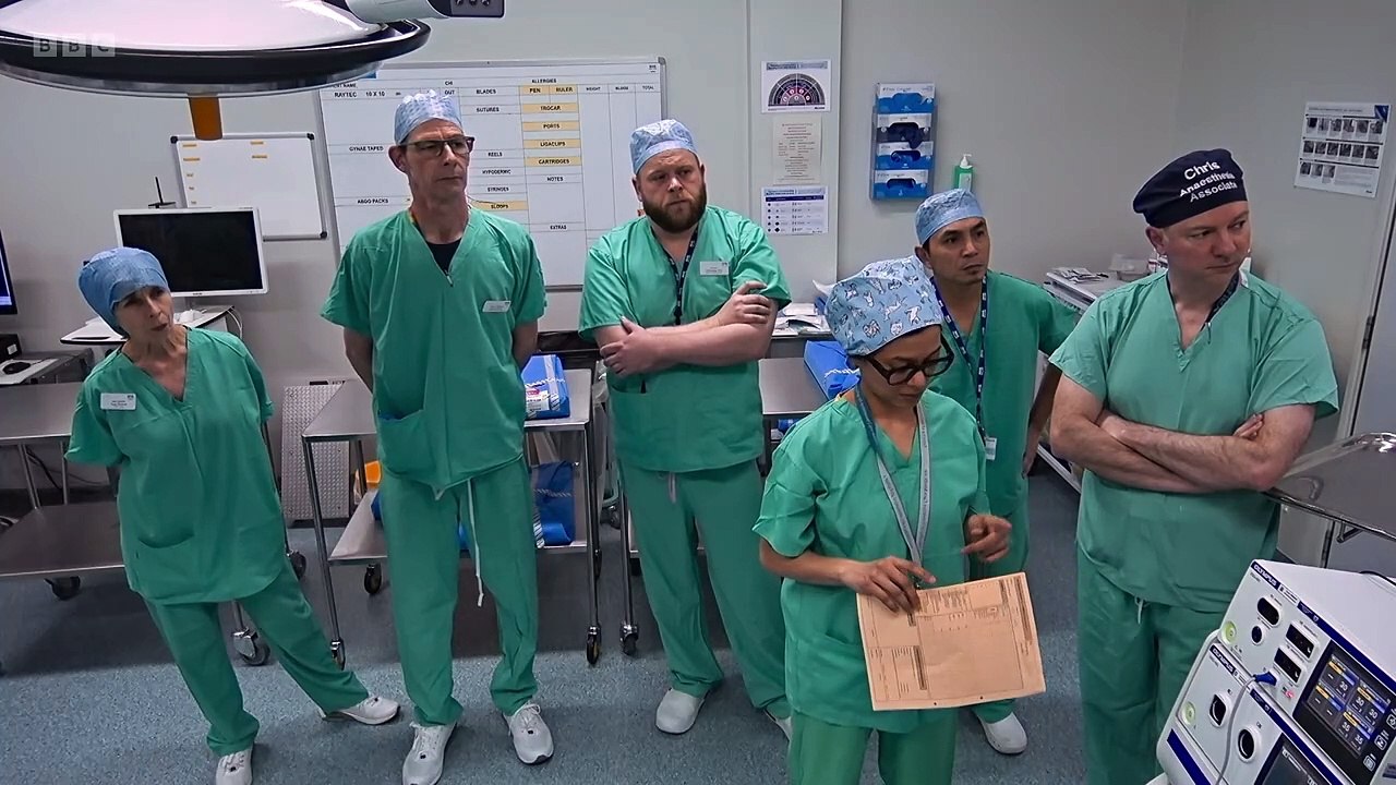 Surgeons: At the Edge of Life episode 7