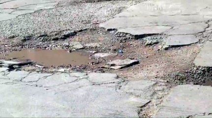 करोड़ों का राजस्व देने वाले यात्रियों का गड्ढा जिला बस स्टैंड में होता सफर