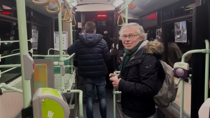 Dimanche à minuit, ils sont venus dire adieu à l’Orlybus