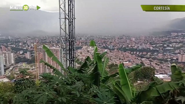 Fuertes lluvias y descargas eléctricas en el Área Metropolitana 
