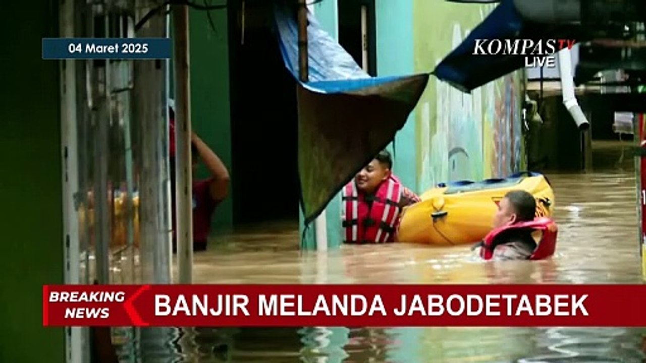 Mobil Terendam di Bekasi! Banjir Dekat Pondok Gede Permai Hampir 1 Meter