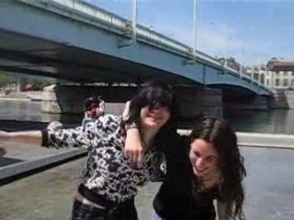 On avait dit prendre la pose!-_-'