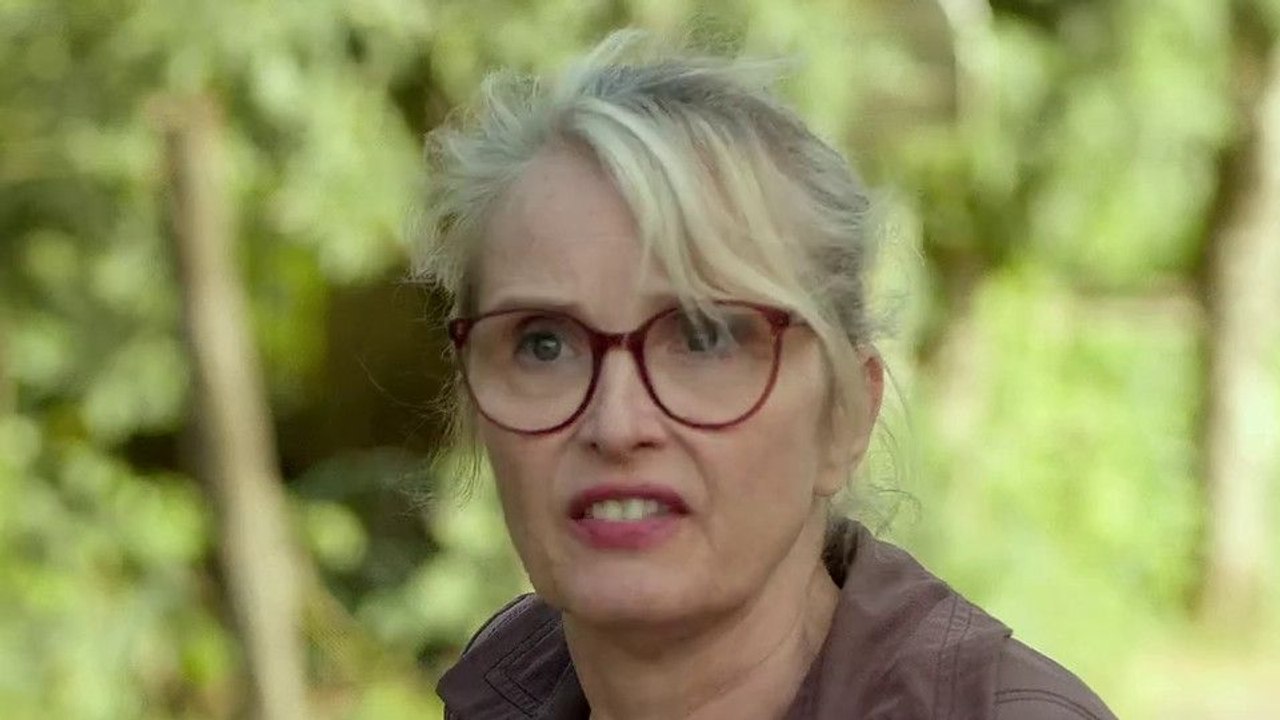 Les Barbares Trailer OmeU