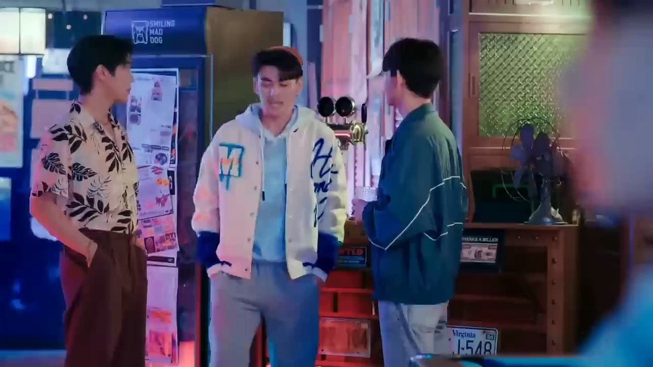 A Betrayed and Ugly Girl, who is Bullied by Everyone Manages to Steal Heart of the Most Handsome Guy