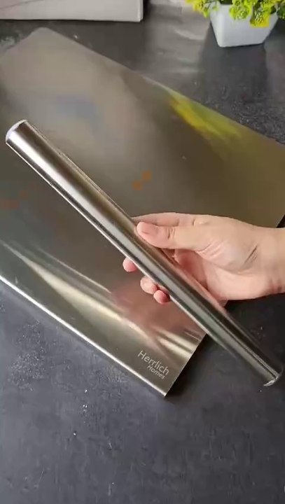 Herrlich Homes 304 Stainless Steel Chopping Board with Lip for Kitchen | Free Rollin Pin | Non Slip| Rust Proof | Easy to use| Round Edge| For Cutting Vegetables, Meat,Fish,Fruits | Medium |40 x 32 cm