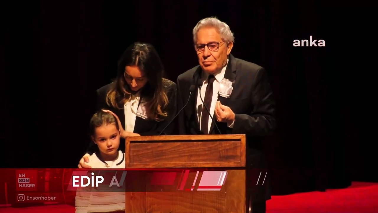 Edip Akbayram'a veda: Zülfü Livaneli öpücükle uğurladı