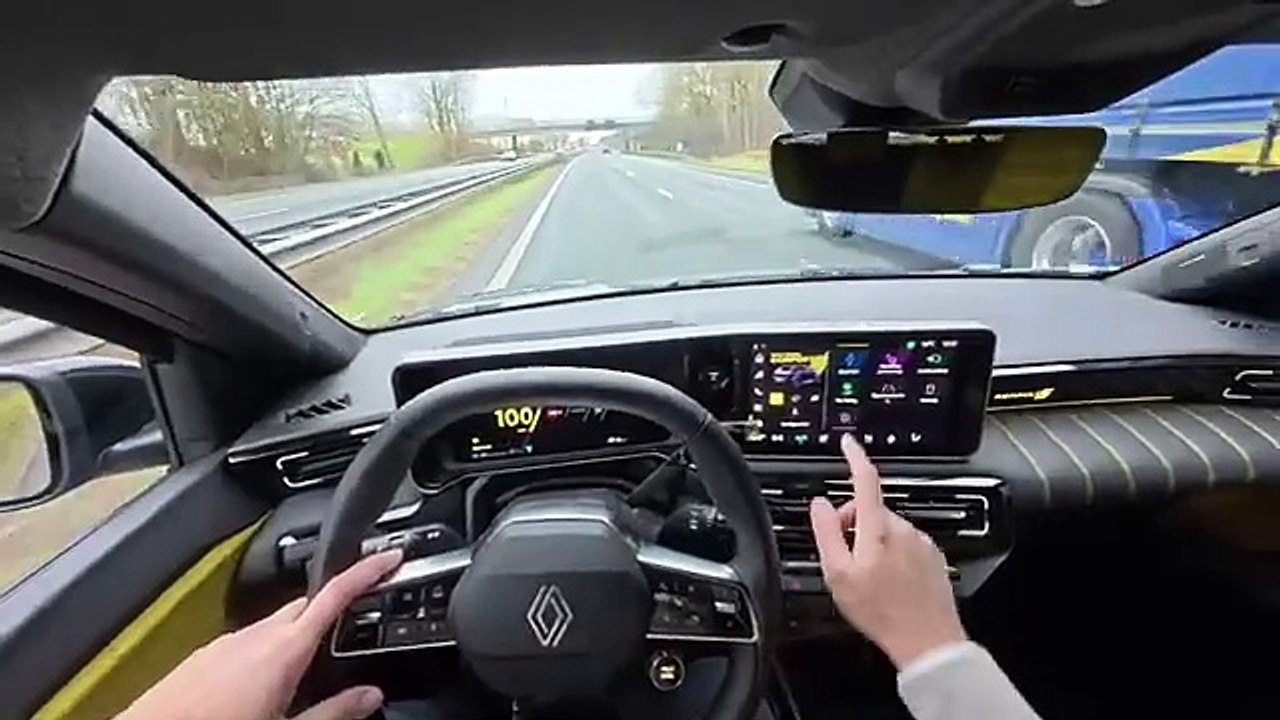 NEW 2025 Renault 5 E-Tech Electric (150HP)  Comfort 52kWh  POV Drive Interior Exterior  Iconic R5