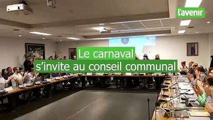 Ambiance carnavalesque en début de séance du conseil communal de Marche-en-Famenne