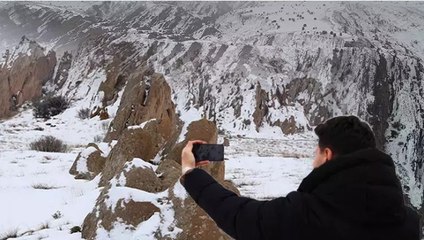 ‘Dünyadaki Mars’a’ kar yağdı, kartpostallık görüntüler oluştu