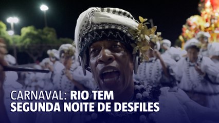 Segundo dia de desfiles no carnaval no Rio