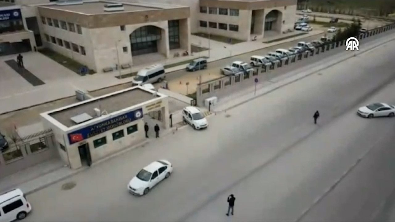 Afyonkarahisar merkezli dolandırıcılık operasyonunda 5 zanlı tutuklandı