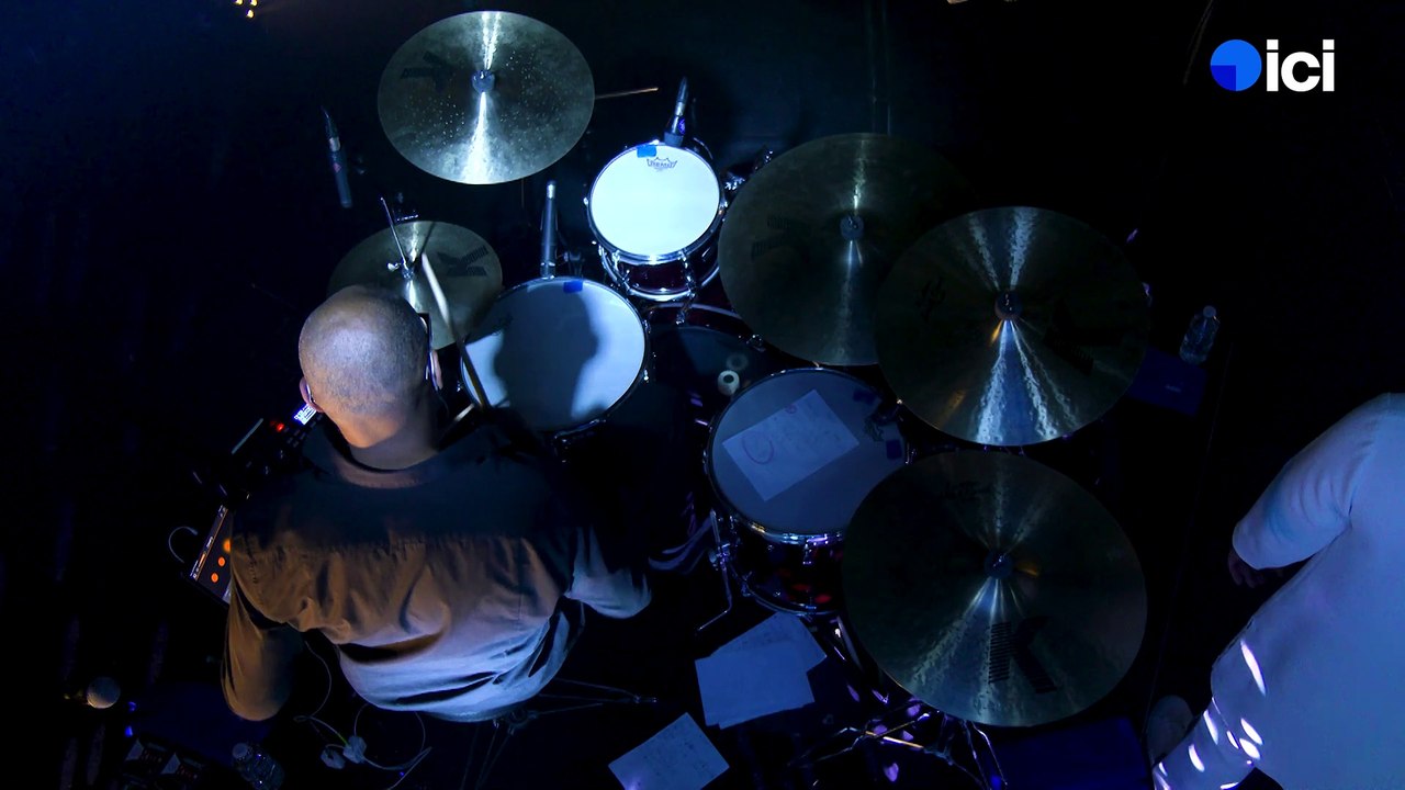 Chimène Badi - "Je reste là" au ici Live Les Angles